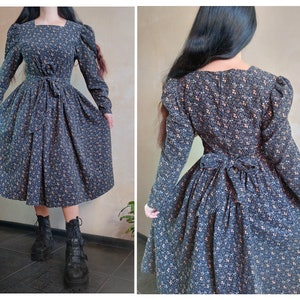 LAURA ASHLEY Vintage 80s cozy micro corduroy warm dress with puff sleeves, floral print and belt. Victorian cozy gown. UK 14
