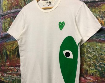 PLAY COMME des GARCONS★Wappen Green Heart Print T-Shirt Comme Des Garcons Play Green Heart T-Shirt White – NOBLEMARS