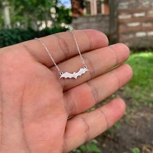 14k gouden vleermuisketting - kleine gouden vleermuisketting - vleermuissieraden - gotische vleermuisketting - zilveren vleermuisketting - sterlingzilveren vleermuisketting