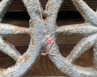 Collier de hockey personnalisé avec breloque lettre-pierre de naissance, collier de hockey, bijoux de hockey sur glace, cadeaux de sport pour fille, cadeau d'anniversaire pour elle