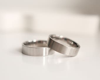 Anello in argento spazzolato, anello a fascia in argento minimale, anello a fascia semplice unisex