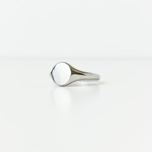 Mens Silver Mini Signet Ring image 4