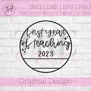 Primer año de enseñanza svg - Regalo de maestro de primer año svg - Regalo de maestro principiante svg - Regalo de Navidad del maestro svg - Adorno de Navidad svg
