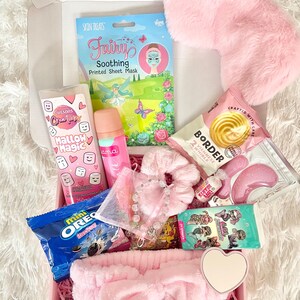 FEELOVED Teen Geschenkset – Gesichtsreiniger, Feuchtigkeitscreme, Deo & Körperbutter