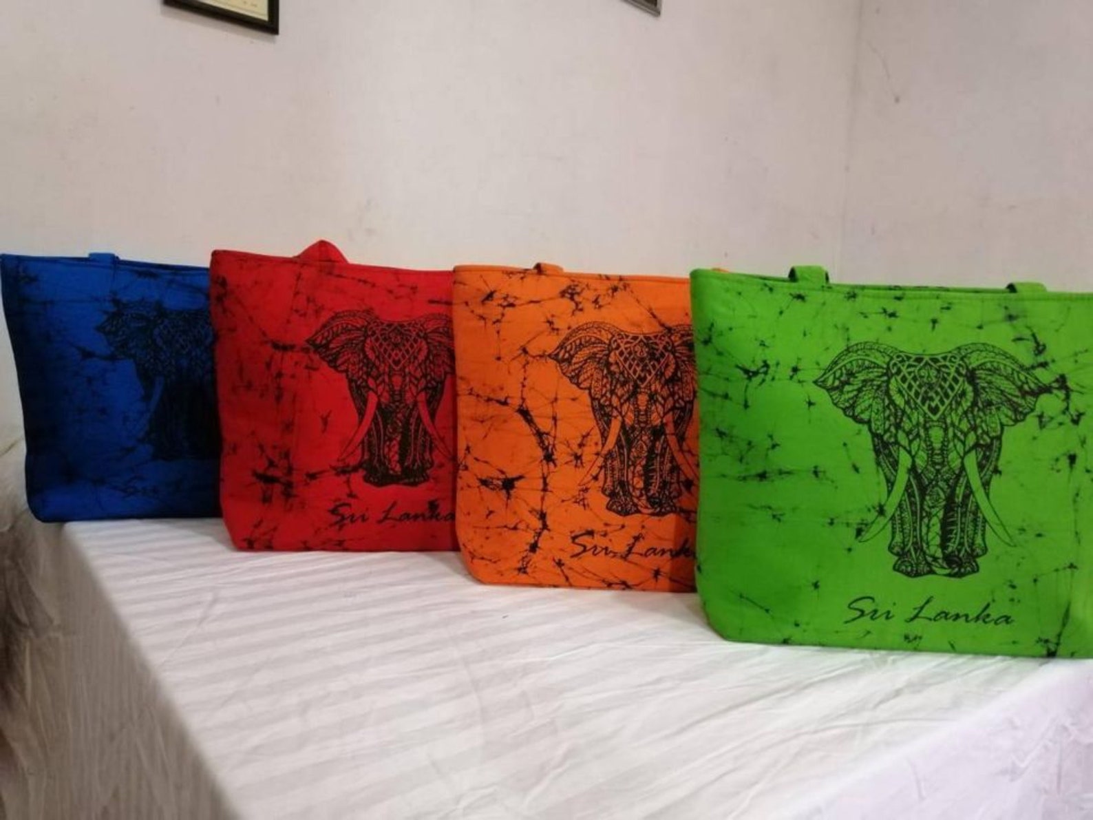 Batik hand bag/ hand made/ Ceylon style/ gift/ sri lanka/ gift Etsy