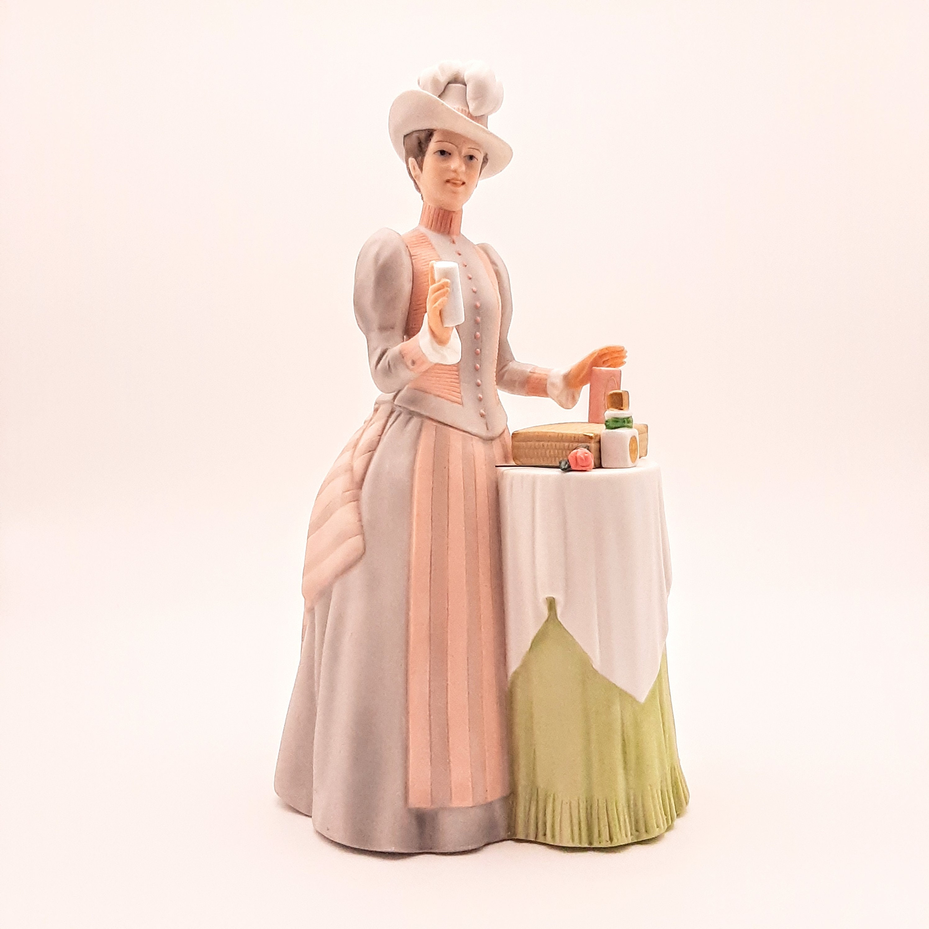 Mrs Albee Figurines for sale Only 3 left at 70