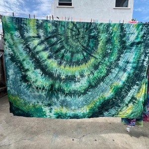 CUSTOM Tie Dye Bed Sheet Set