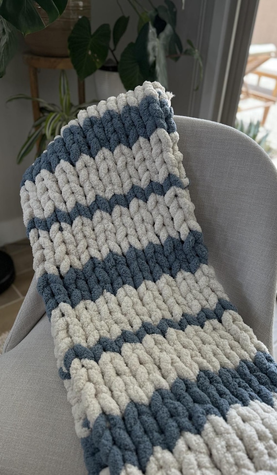 Knit Throw Blanket How To Make A Knit Blanket By Hand Video