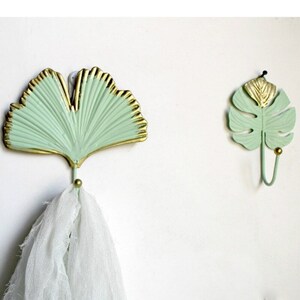 Nordic Gold & Green Leaf Wall Hooks for Hanging Clothes jewelry decorative Wall modern Decorations Golden Leaves set coat hooks hangers art