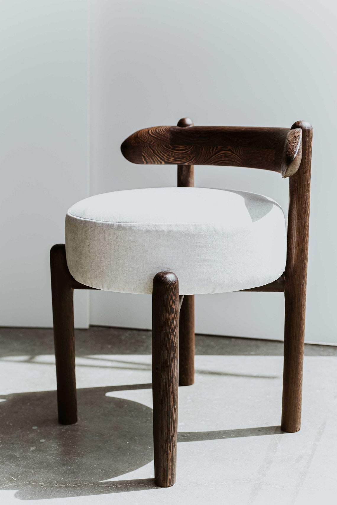 Table basse et chaises contemporaines  Etsy