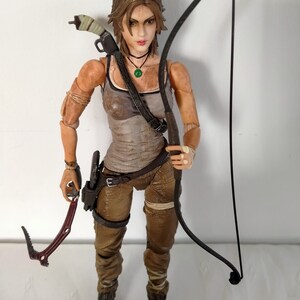 Figurine Tomb Raider Lara Croft Play Arts Kai - Occasion
