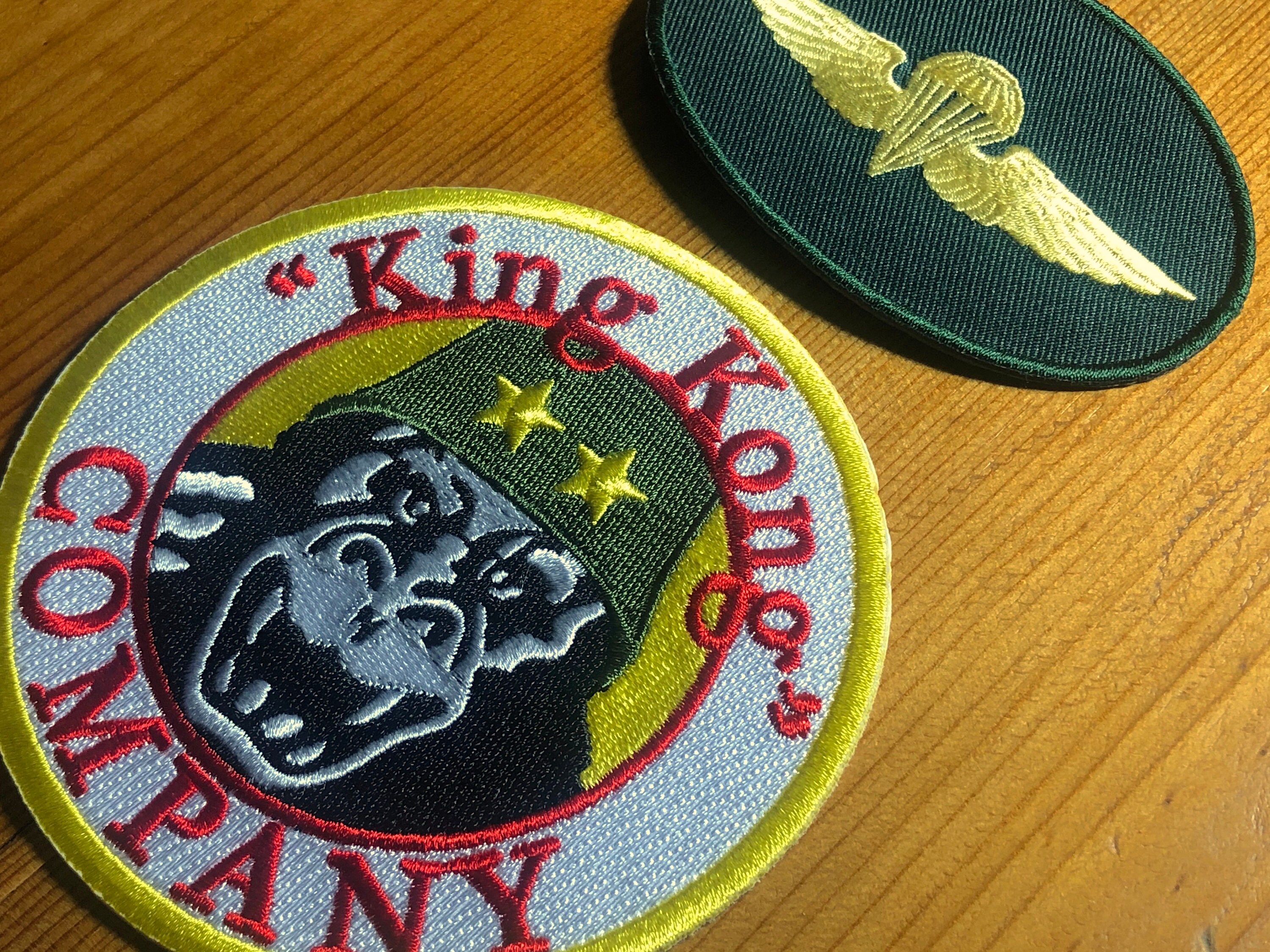 Kong company. Шеврон с Кинг Конгом. Нашивка Кинг Конг Компани. USMC Knife Taxi Driver. Купить нашивку King Kong Company.