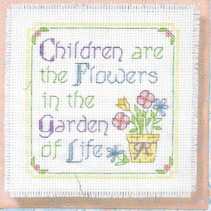 Afmetingen Love Notes Children are Flowers sampler borduurpakket 72924