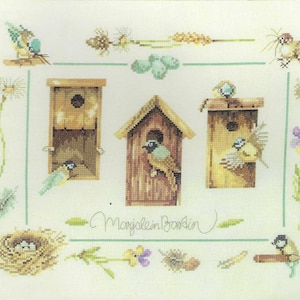 美品　MARJOLEIN BASTIN  クロスステッチ　ハンドメイド　完成品 極小クロスステッチ完成品 曼珠沙華 - MIKIBLOOM'S GALLERY