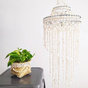 White Sea Shells Mobile, Sea Shell Chandelier, Boho Sea Shell Windchime, Boho Coastal Home Decor