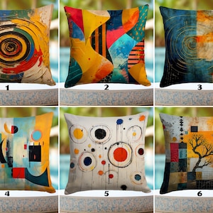 Puede incluir: Juego de seis cojines decorativos con diseños de arte abstracto. Cada cojín presenta un patrón único con colores vibrantes, incluyendo azules, amarillos, rojos y naranjas. Los diseños varían desde formas geométricas hasta formas orgánicas, creando una estética moderna.