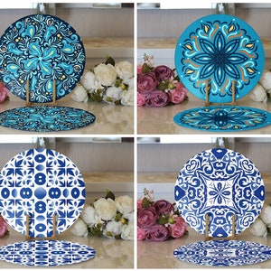 Tovaglietta con motivo piastrelle/Tovaglietta in legno/Sottopiatto bianco blu/Supla tavola rotonda etnica/Tappetino circolare da pranzo/Arredamento cucina piastrellata (set di 2)