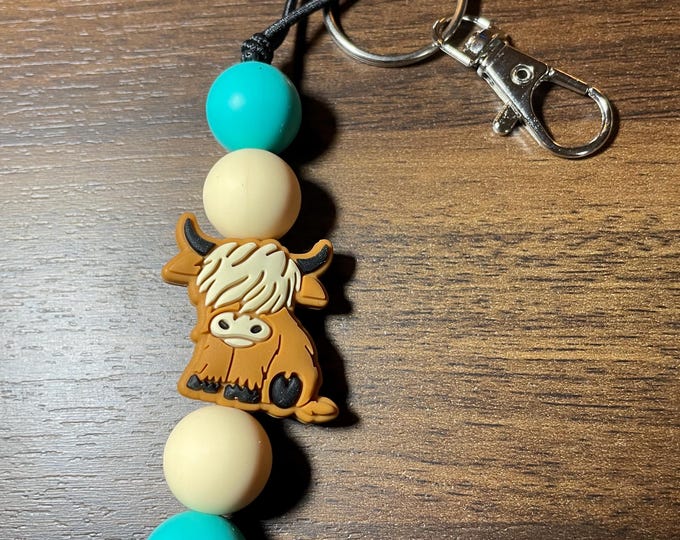 Rubber bead highland cow keychain!