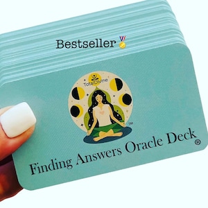 Finding Answers Oracle Deck, Bestseller (Travel Size).