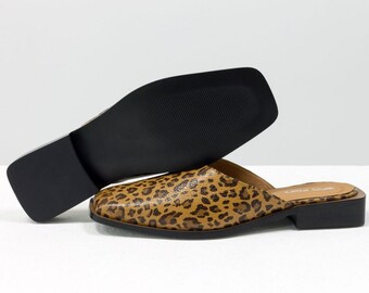 Women's Leather Mule Slippers: Square Toe Clogs
