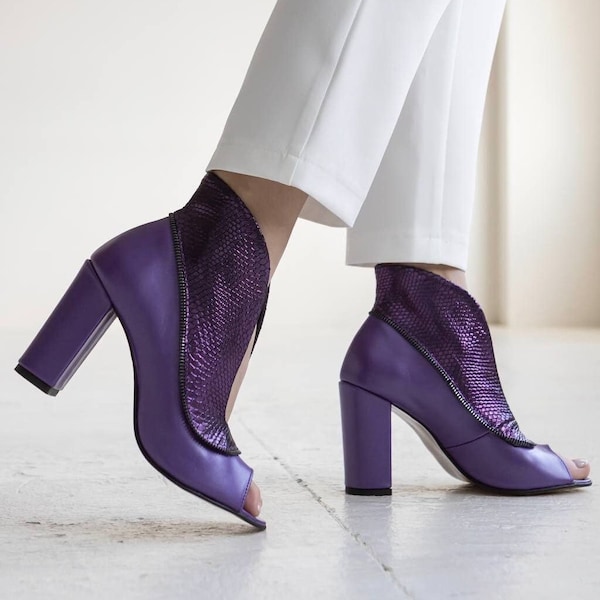 Women genuine leather open toe 6 or 9 cm high  heels ankle high shoes and decorative zipper, purple snake leather. Summer booties
