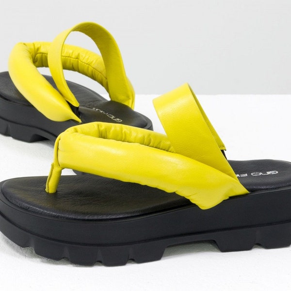 Women genuine leather padded thong sandals, slippers, slides, open toe clogs, sandals. Can be made at any color. Flip flops. Flat slides