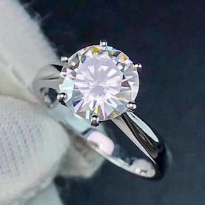 Certified 3 CT GRA Round Lab-Created Moissanite VVS1-D Solitaire Women&#39;s Engagement Ring 14K White Gold Plated Silver Ring