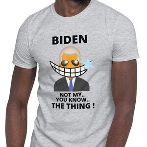 Biden ist nicht mein Du weiß das Ding ! - Kurzarm Unisex T-Shirt