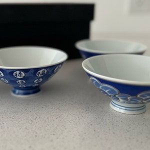 Set of 4 Japanese Ceramic Bowls. Great for Rice, Miso Soup or Tea (made in Japan)