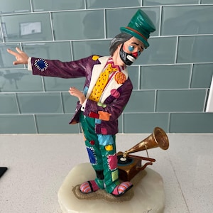 Ron Lee Clown Sculpture - Soft Shoe - Rare. Hand painted bronze, 24k gold trim, heavy onyx base. Signed artist proof - L-400