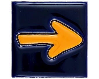 Camino Waymarker Magnet with Arrow 5×5 cm 2"×2" | St James Shell Symbol Spanish Pottery Yellow and Blue Wayfinding Pilgrim Gift Hand Painted