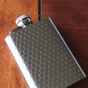 1135YBX-2 Small 3.5 Oz honeycomb flask, stainless steel