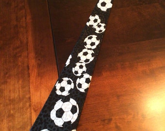 Men’s novelty tie: soccers
