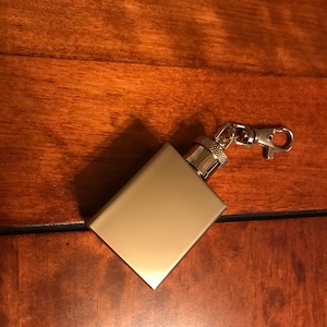 1 Oz mini keychain flask, cube-shaped (MN-03/K), stainless steel