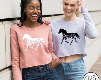 Horse Floral Design Cropped Sweatshirt - Fashionable Personalised Horse Riding Hoodie - Equestrian Gift  - Gift for Her - Super Cool