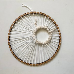 Circular Loom with Inner Hoop
