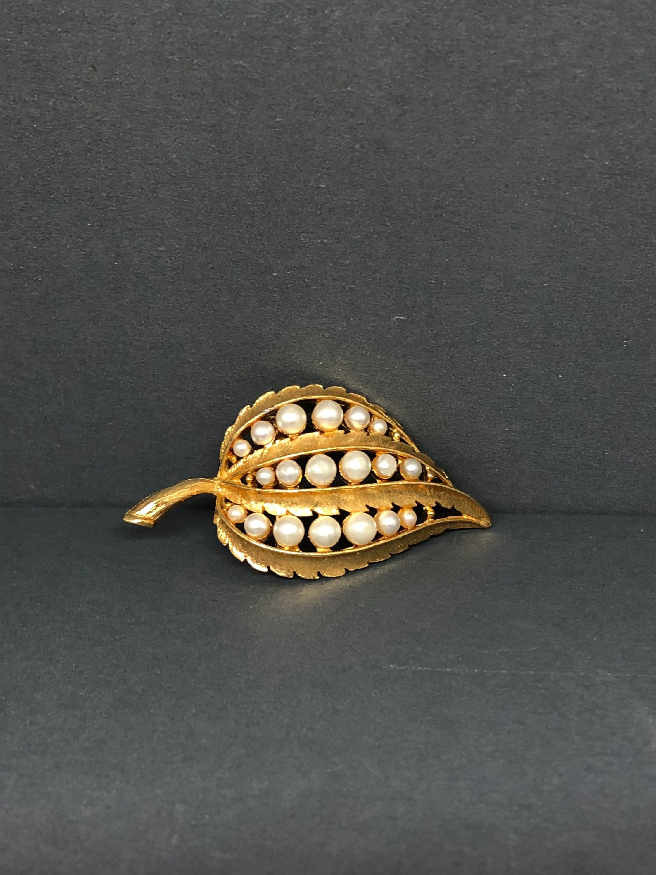 Austria fruit brooch - Etsy 日本