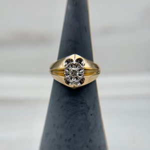 10k Yellow Gold and Diamond Belcher Ring