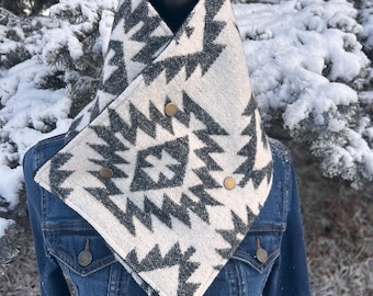 Scaldacollo in stile western, accessorio in stile bandana di lana, sciarpa da cowboy, protezione invernale, abbigliamento da ranch, moda alternativa Wildrag, accessori rustici per il collo