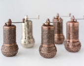 Handmade Pepper Grinder, Salt Coffee Spice Grinder Mill, Housewarming Kitchen Decor for Autumn Winter, Dining Table Accessories, Table Set