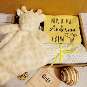 Qute unisex giraffe lovey box, gender neutral baby basket