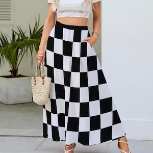 Large Checkered All-Over Print | Black & White | Women's Maxi Skirts With Lining