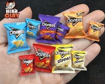Dollhouse Miniatures Party Size Chip Bags Miniature Snacks Realistic Mini Snack Food Models Handmade for DIY Dolls 1:12 and 1 6 Scale Code01