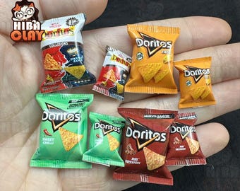 Dollhouse Miniatures Party Size Chip Bags Miniature Snacks Polymer Clay Style Realistic Mini Snack Models for DIY Dolls 1:12 and 1 6 Scale