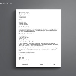 Peut inclure: Une lettre d'offre d'emploi formelle avec un design noir et blanc. La lettre comprend le nom de l'entreprise, l'adresse et les coordonnées. La lettre comprend également le nom du candidat, le poste, la date de début, le salaire, les avantages et le responsable hiérarchique. La lettre est signée par le représentant de l'entreprise et datée.