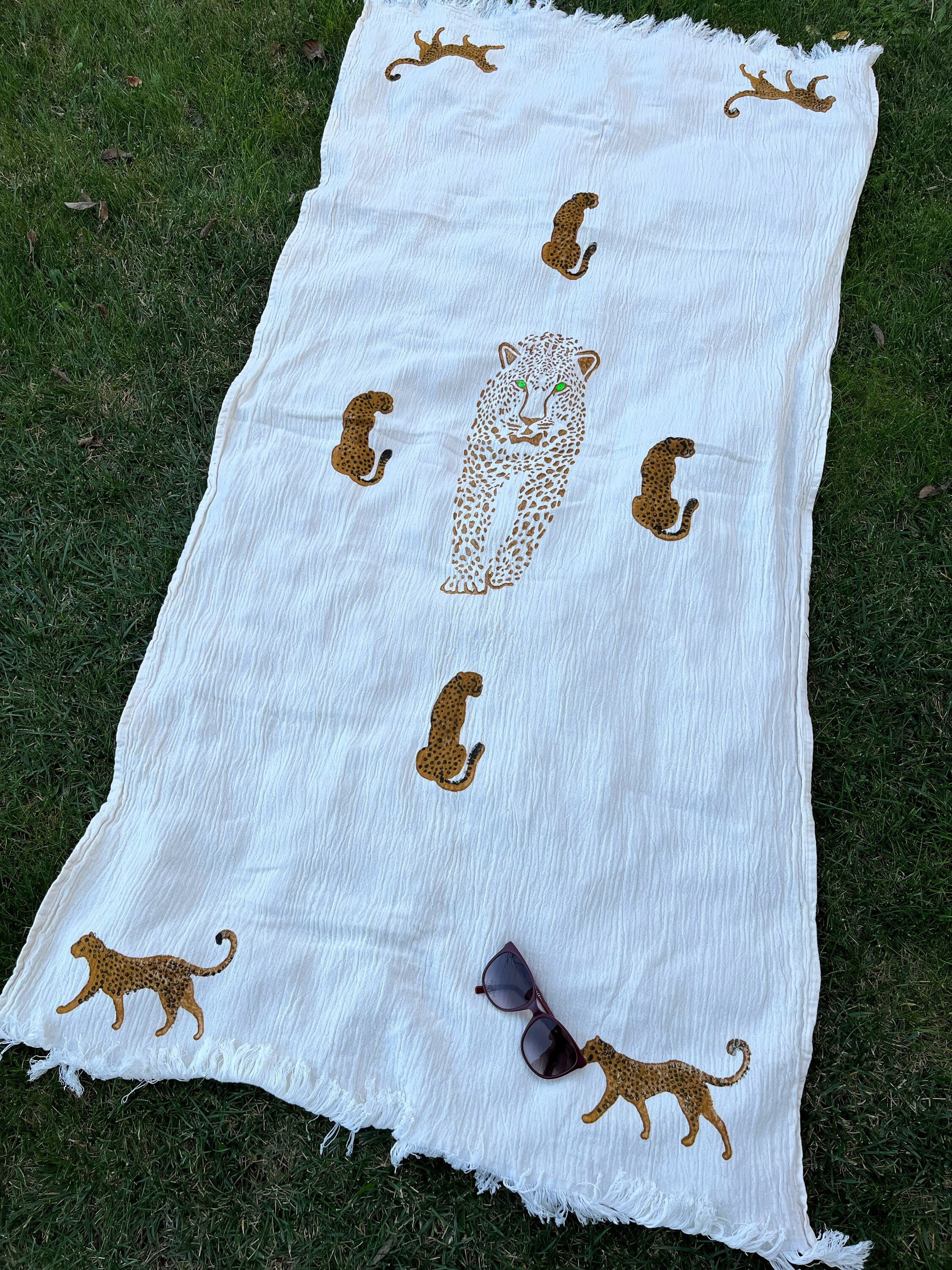 COTTON CRAFT Hand Towels - Set of 4 Animal Print Cheetah Leopard Africa  Safari Decorative Hand Towel…See more COTTON CRAFT Hand Towels - Set of 4