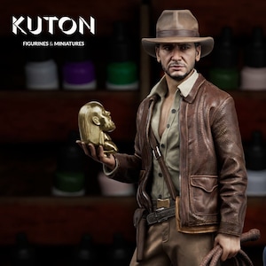 Avonturier: handgeschilderd beeldje van 28 cm (28 cm) | Geen extra kosten – tarieven zijn al gedekt