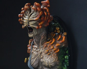 TLOU : Clicker Wall Mount Bust - Hand-Painted Collectible Statue 11" (28cm)  | No Extra Charges – Tariffs Already Covered