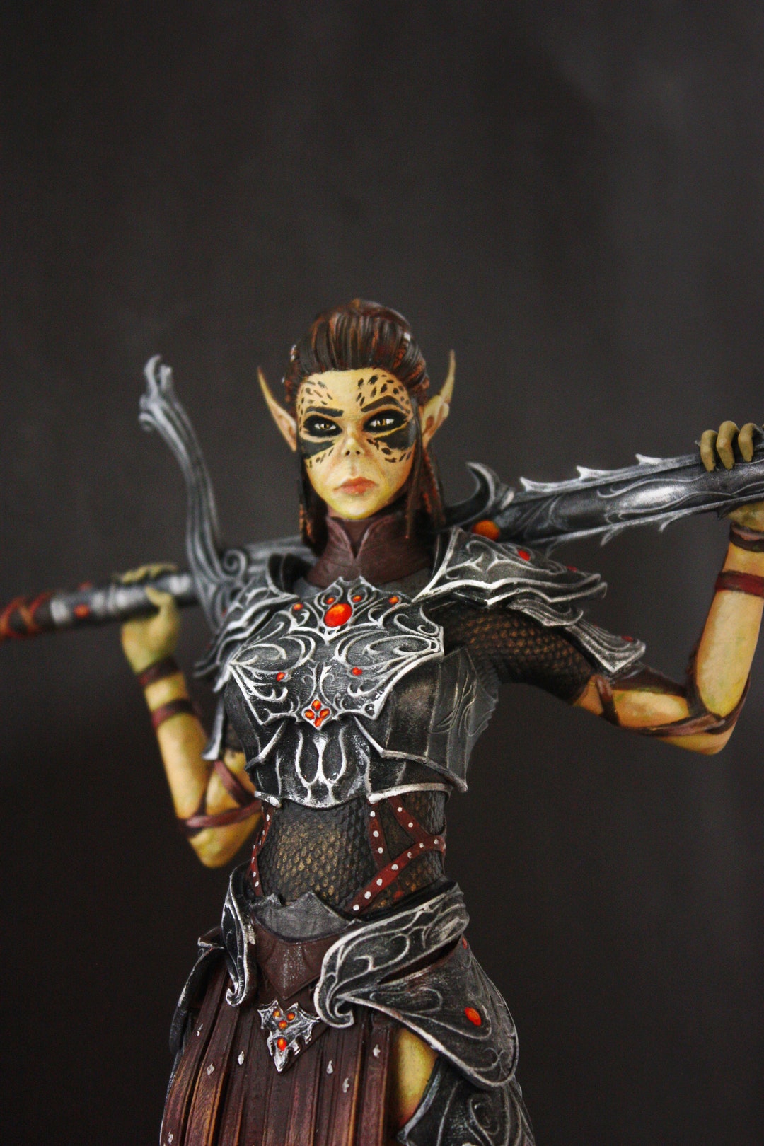 BG: Green Warrior - Premium Hand-painted Figure, 2 Size Choices