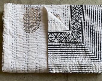 Edredón Kantha floral hecho a mano, colcha de algodón tamaño Queen